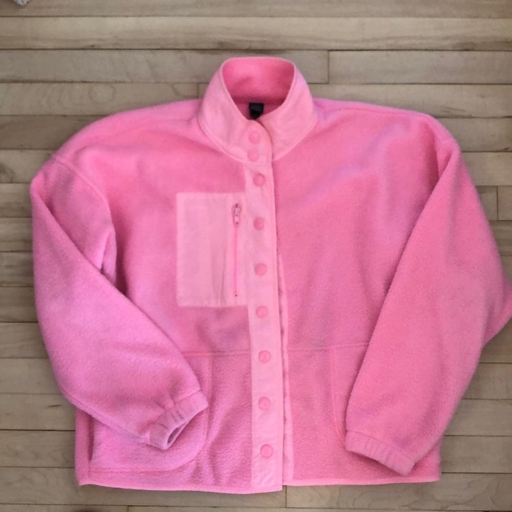 Super cool bright pink fleece! Super warm & trendy